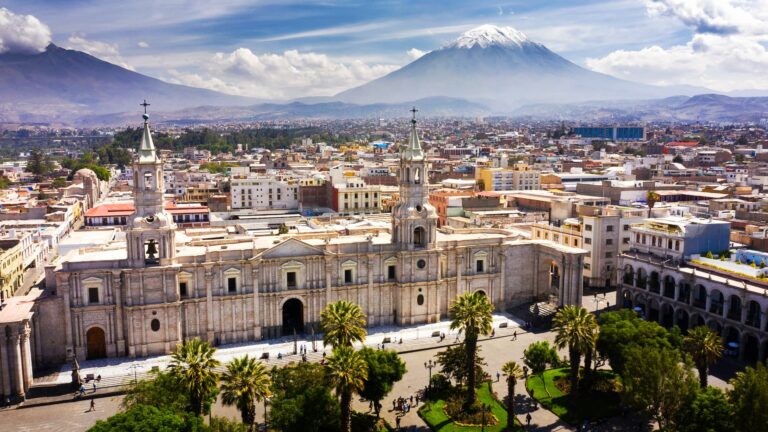 City Tour Arequipa – One Day in the White City