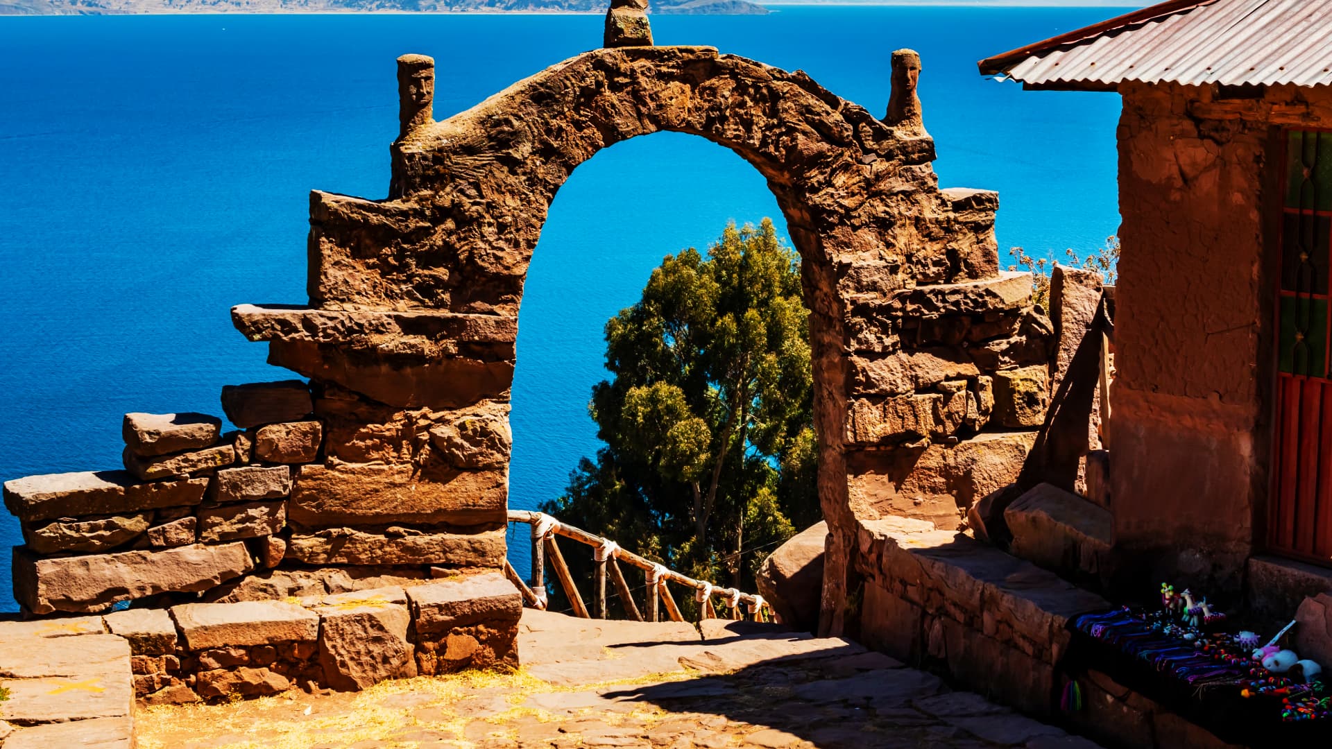 Isla Taquile y Uros 2 días
