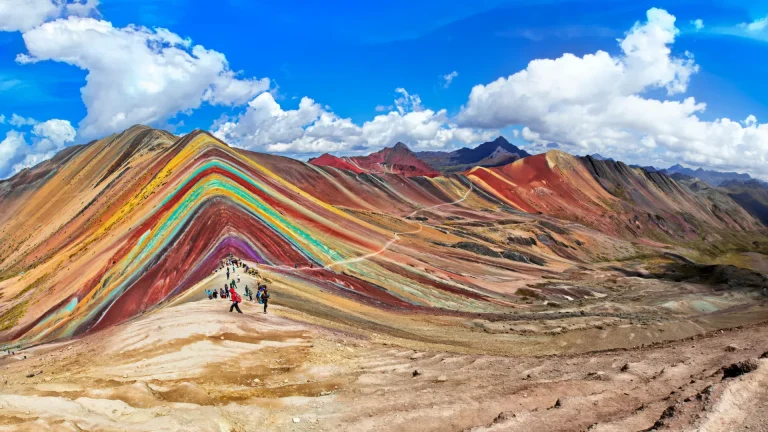 Tour a la Montaña de 7 Colores 2027 (Vinicunca) desde Cusco